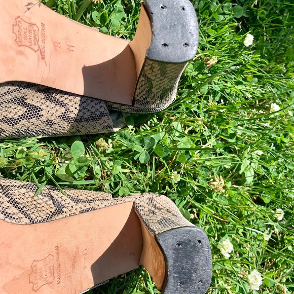 Bill Blass leather, snake print, sling-backs, 8 - Picture 8 of 16